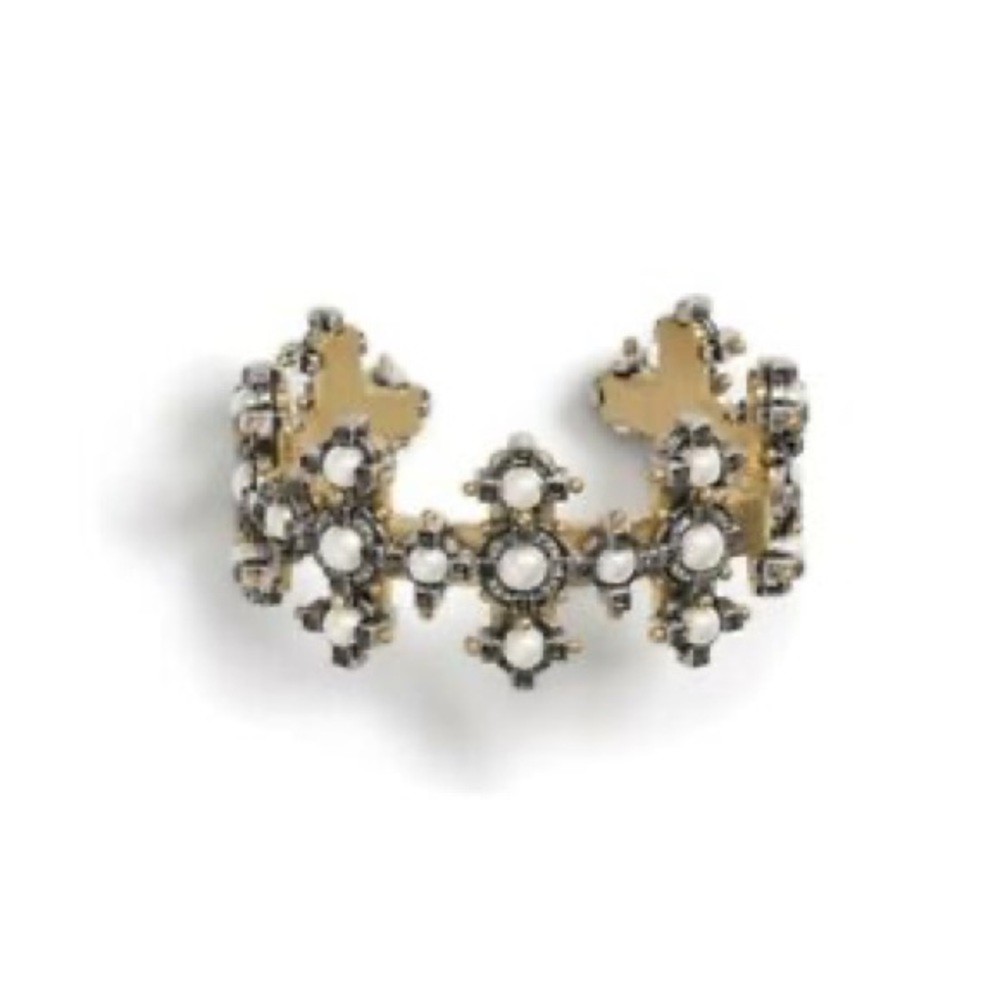 CAbi Fall 2019 Tudor Cuff